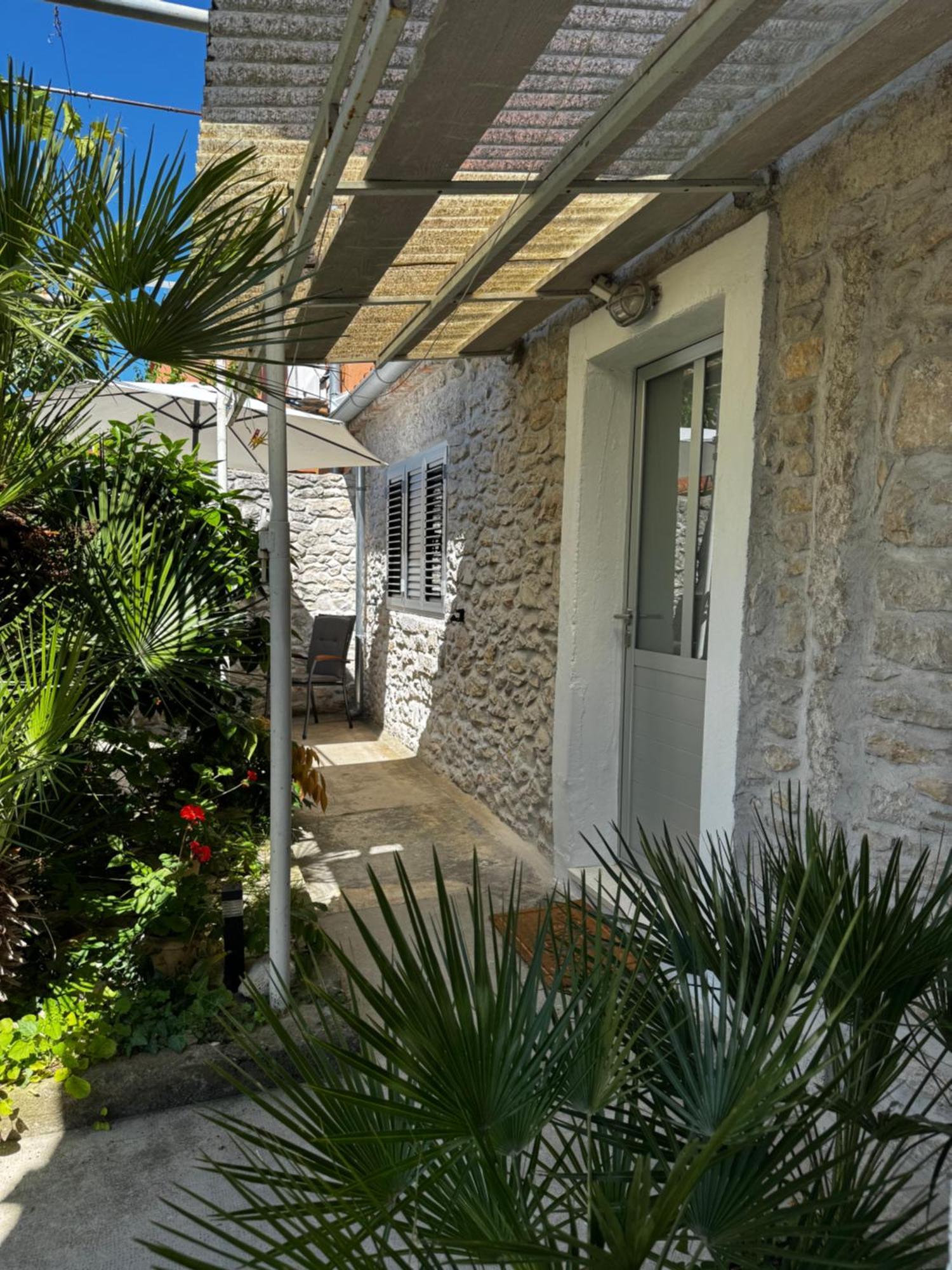 Eleonora Apartments Zadar Exteriör bild